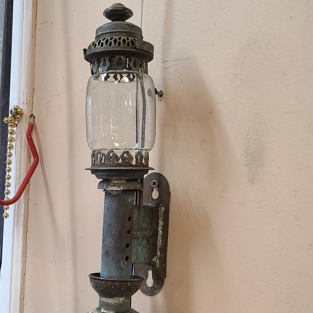 Vintage copper Great Western Railway train lampEn